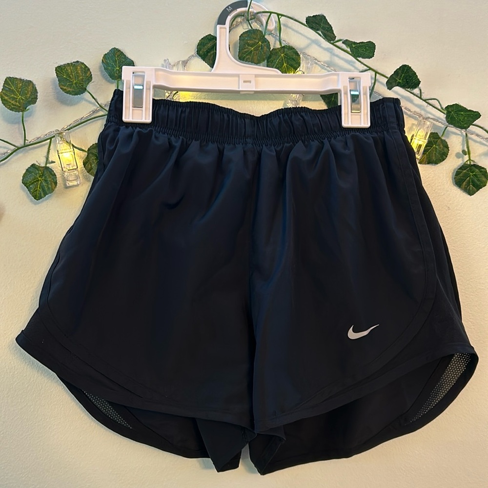 Nike Running Shorts S EUC 🏃‍♀️